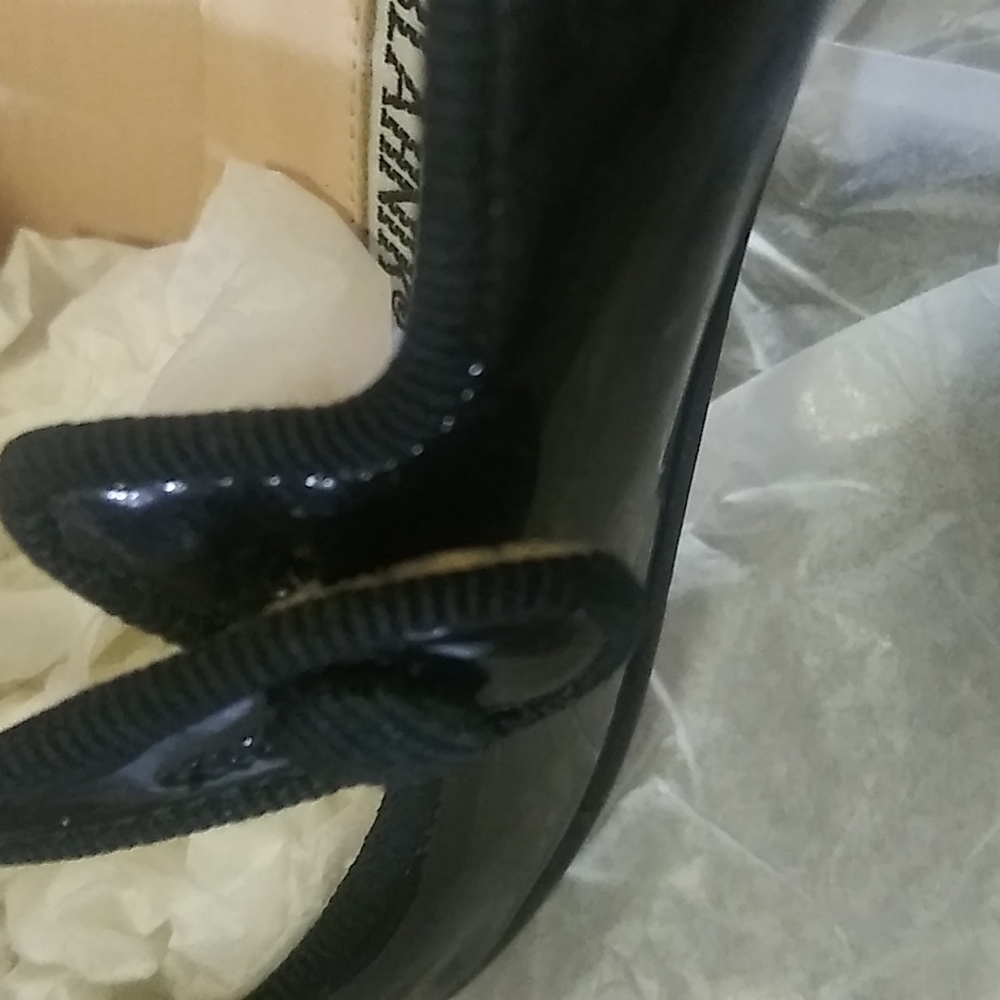 SOLD 💕 Authentic Manolo Blahnik Mary Jane Pumps 2 - Picture 12 of 12